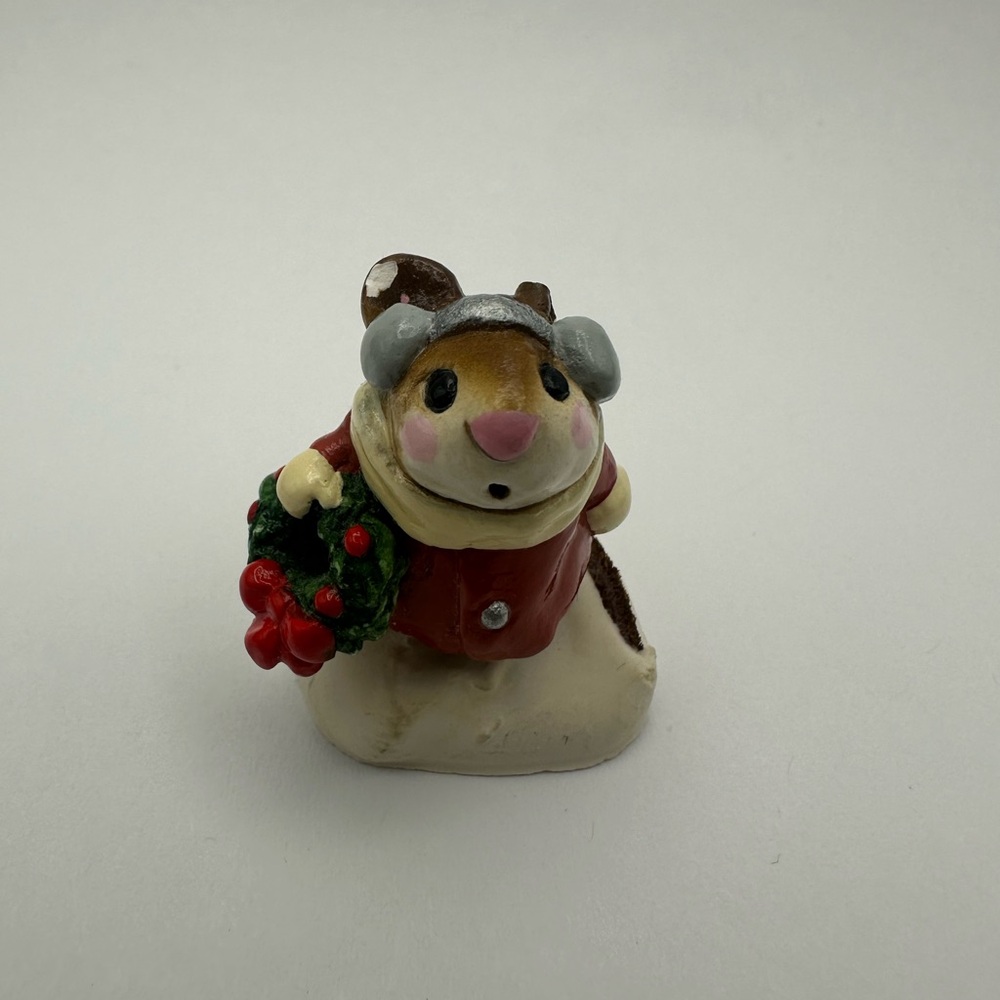 Wee Forest Folk Wreathmaker M-231 Wreath Maker 1998 WP WFF Red Coat TLC
